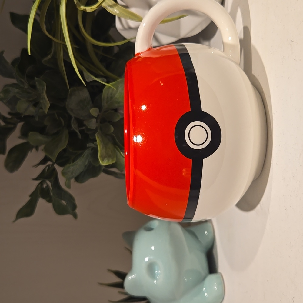 Pokémon Pokeball Coffee Mug by Just Funky- 12oz (2014) NWOT